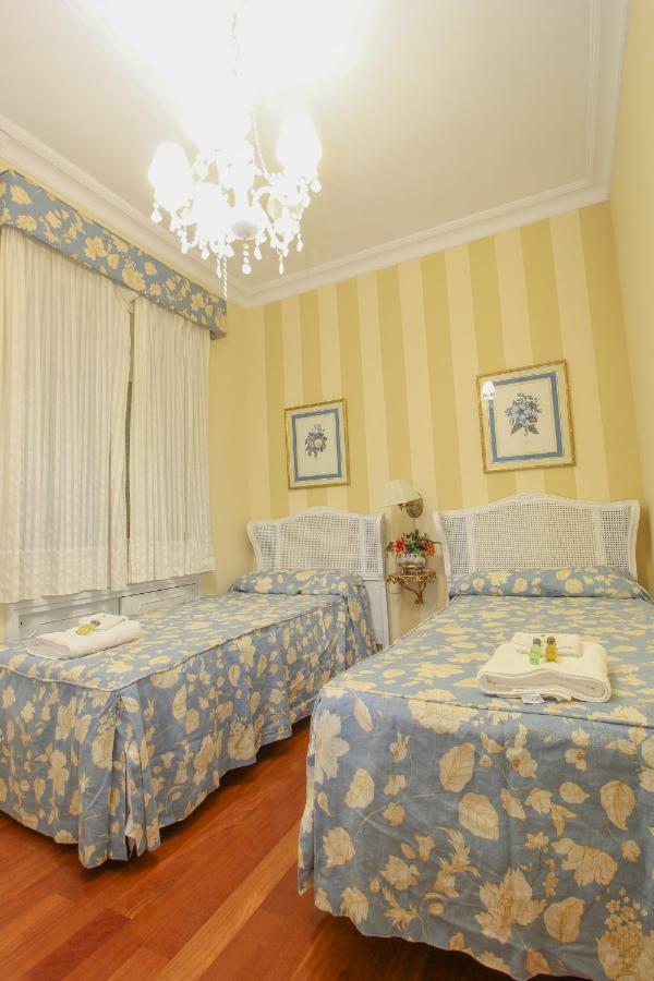 Apartamento La Feria Lägenhet Sevilla Exteriör bild