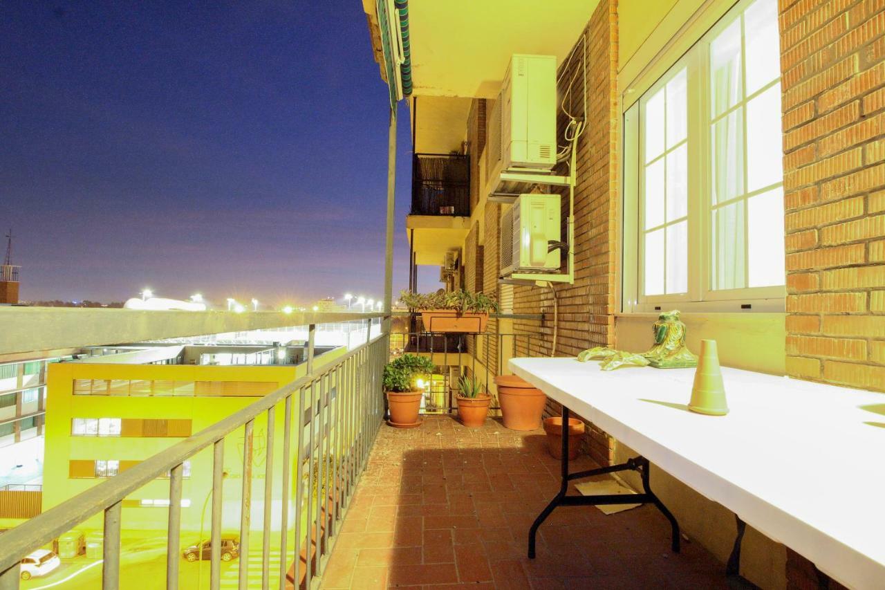 Apartamento La Feria Lägenhet Sevilla Exteriör bild