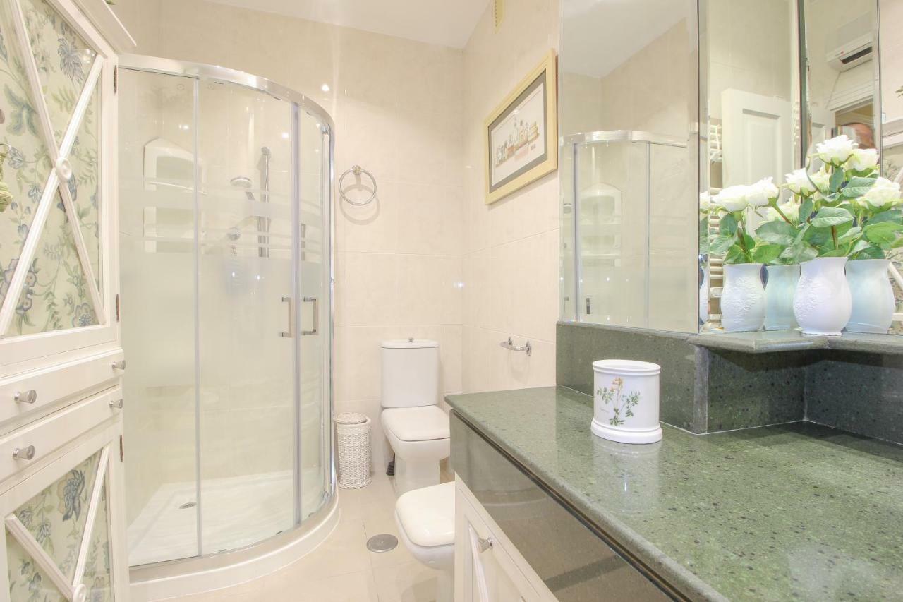 Apartamento La Feria Lägenhet Sevilla Exteriör bild