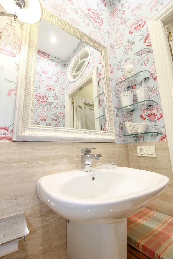 Apartamento La Feria Lägenhet Sevilla Exteriör bild